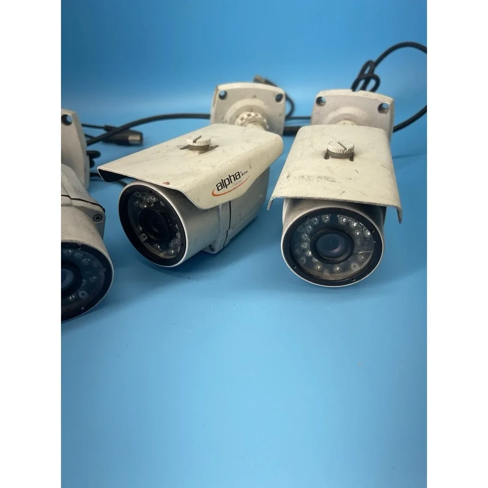 Alpha CCTV Security Cameras Lot of‎ 3+1 Wired Bullet Dome Untested